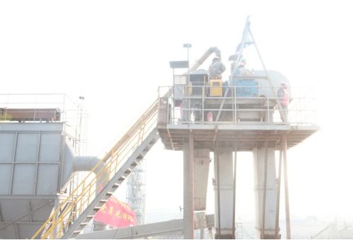 一線風(fēng)采 綠色建材廠現(xiàn)場(chǎng)搶修實(shí)錄